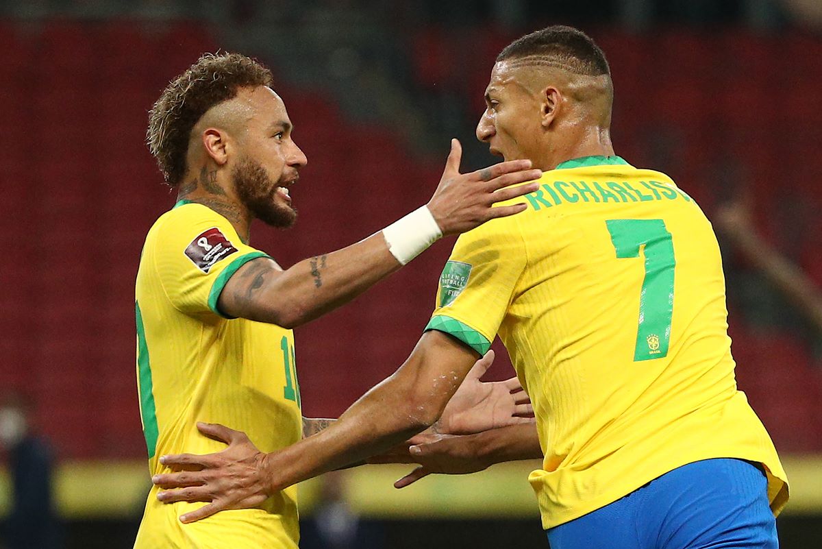 Richarlison faz post irônico sobre ilha e Neymar responde: "Moleque"