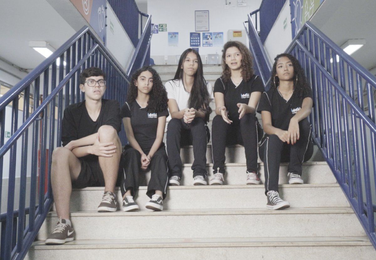 Estudantes do Novo Ensino Médio comentam sobre suporte nessa fase