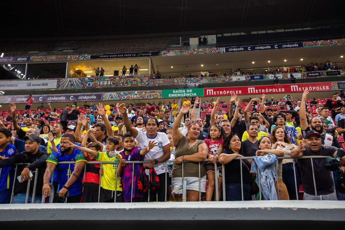 Torcida no estádio Mané Garrincha-Metrópoles