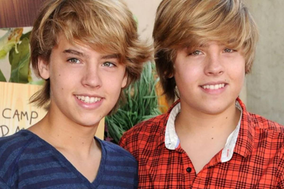 Astro de Zack e Cody diz que ele e o irmão são “filhos de incesto”