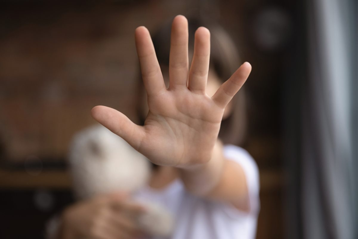 Menina filma ataque do próprio pai, que é preso por estupro de vulnerável