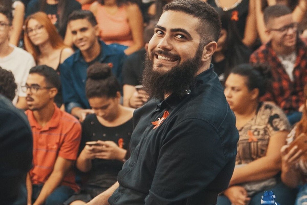 Henrique, dupla de Juliano, faz show com dores e passa por cirurgia