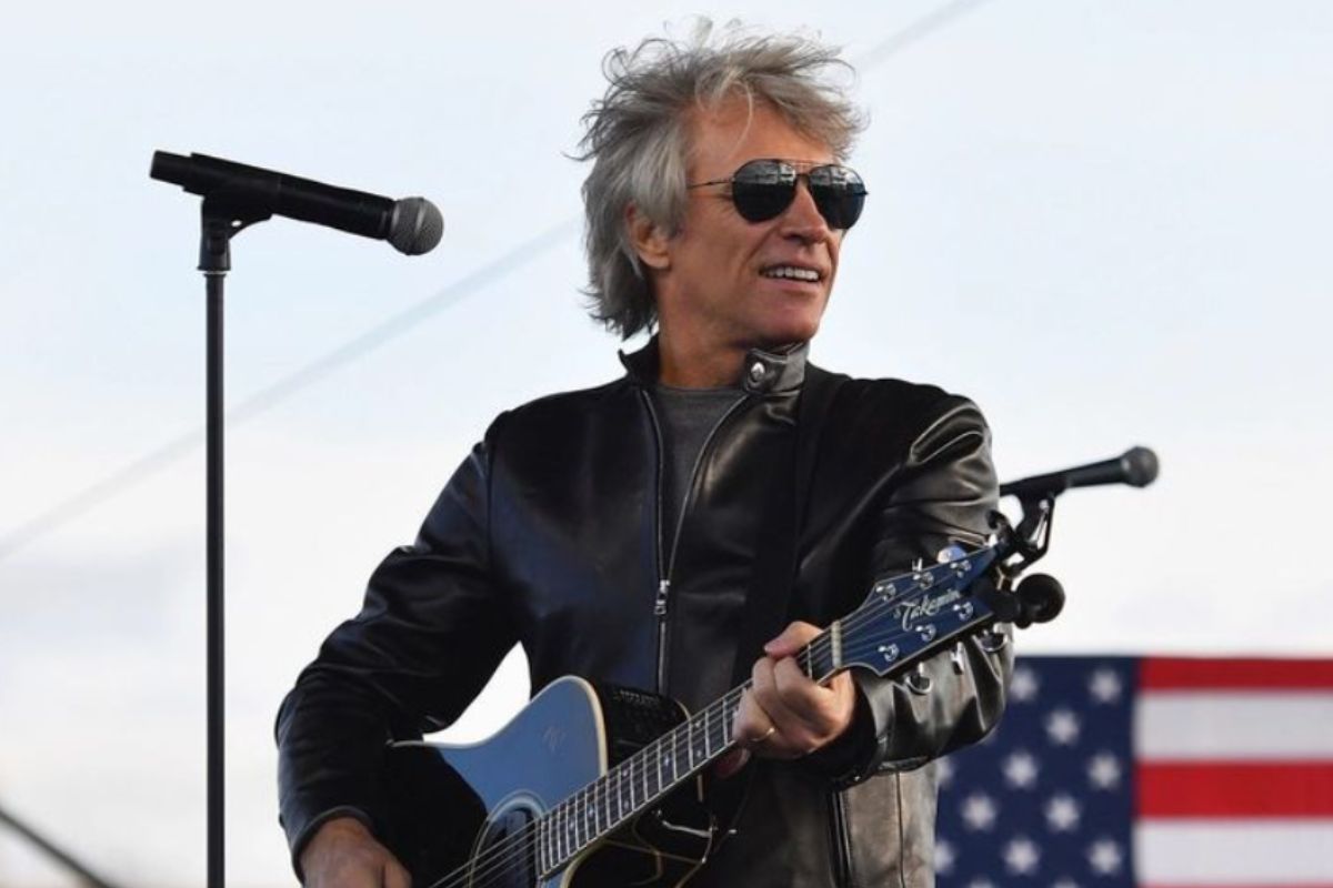Jon Bon Jovi encerra show pela metade após revelar problema de saúde