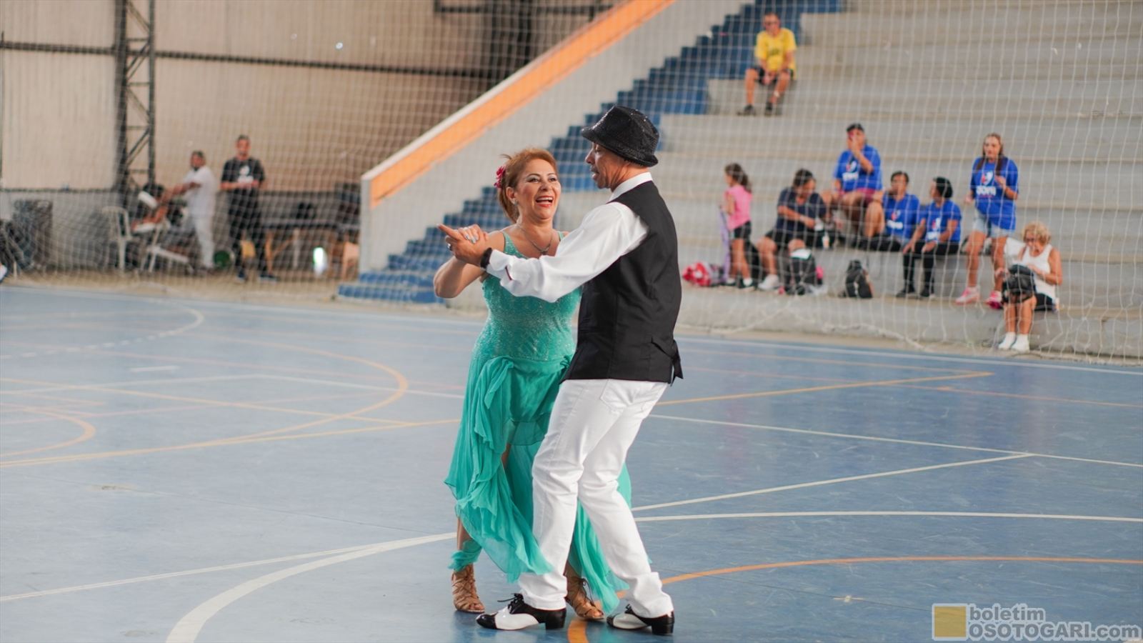 O movimento do corpo pela dança faz parte do Jomi, nas modalidades de Dança de Salão e Coreografia
