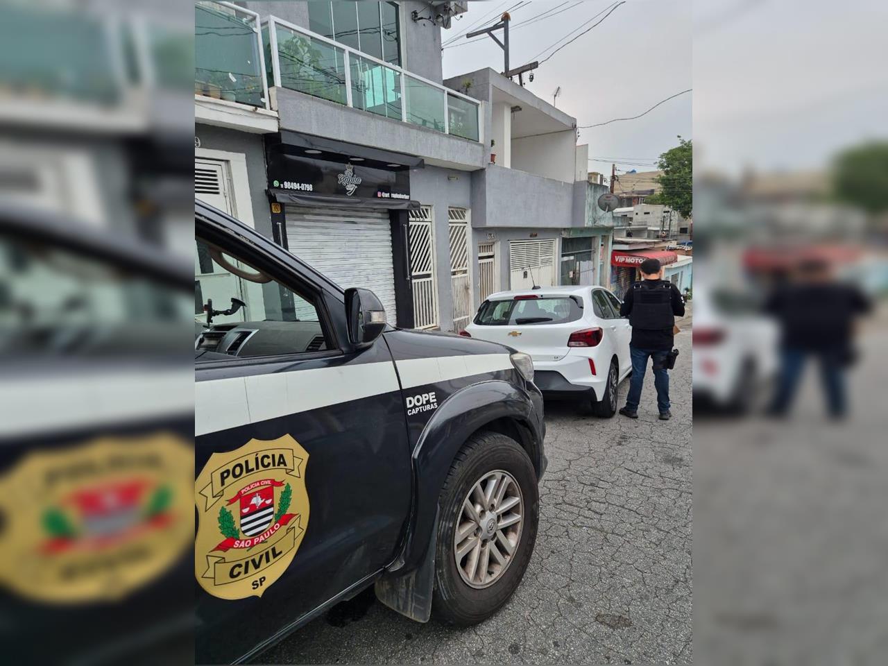 Mulher tem rosto dilacerado, morre e filha culpa filhotes de cachorro