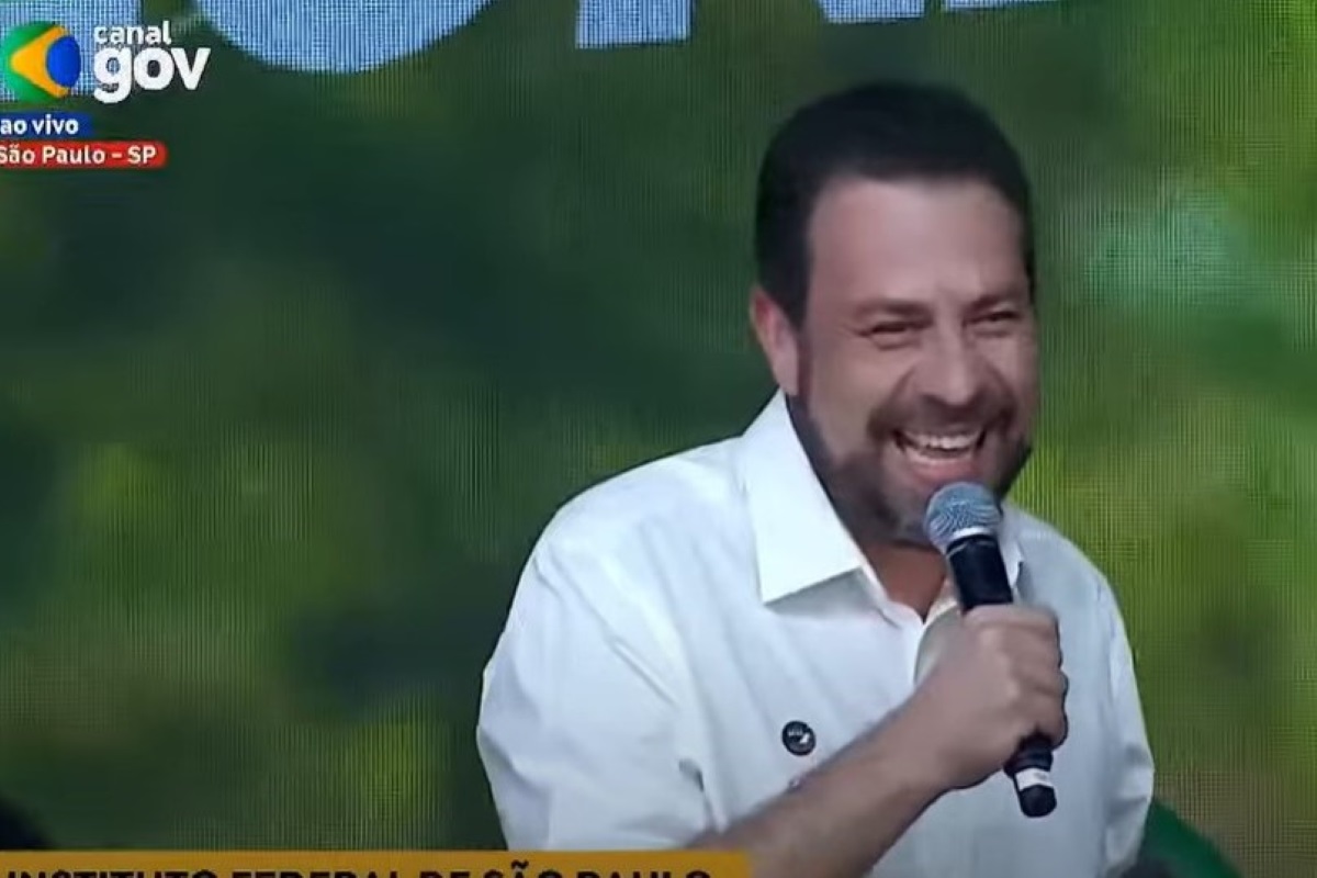 Vaquinha indevida em nome de Boulos é removida após pedido de investigação