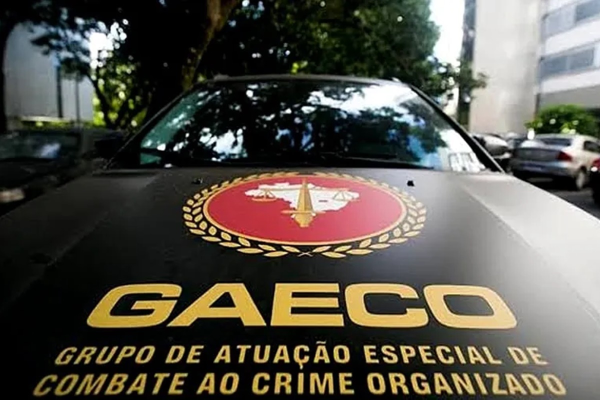 Venda de fuzis: MP denuncia policias militares por elo entre milícia e TCP - QTU Questões do Universo