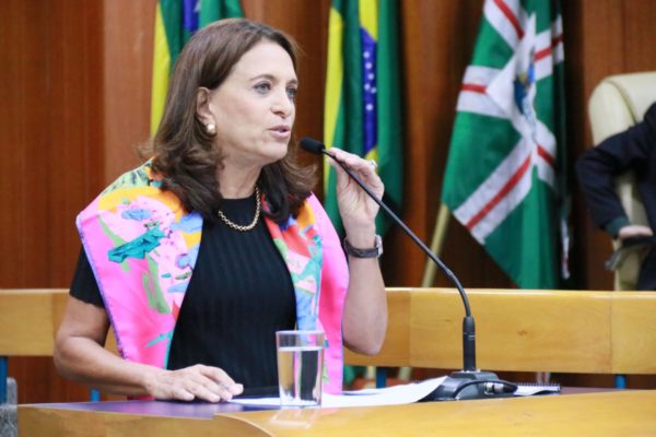 Primeira-dama de Goiás, Gracinha Caiado