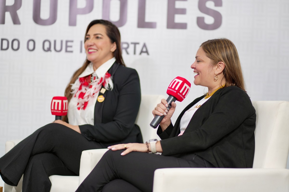 Foto colorida da gravação do videocast Vozes da Engenharia - Metrópoles