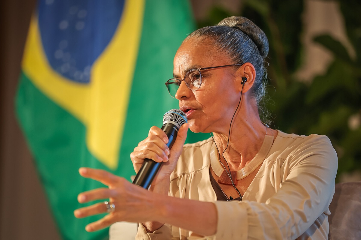 Marina lamenta mortes após ventania e alfineta Tarcísio: "Negligência" - QTU Questões do Universo