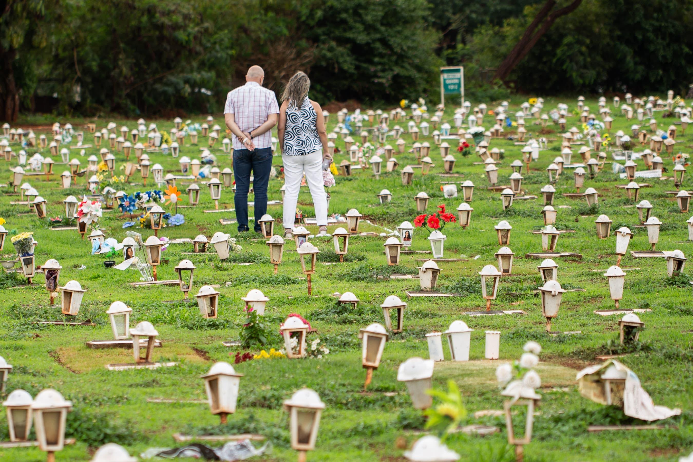 160 corpos enterrados no cemitério de Planaltina serão exumados; veja lista