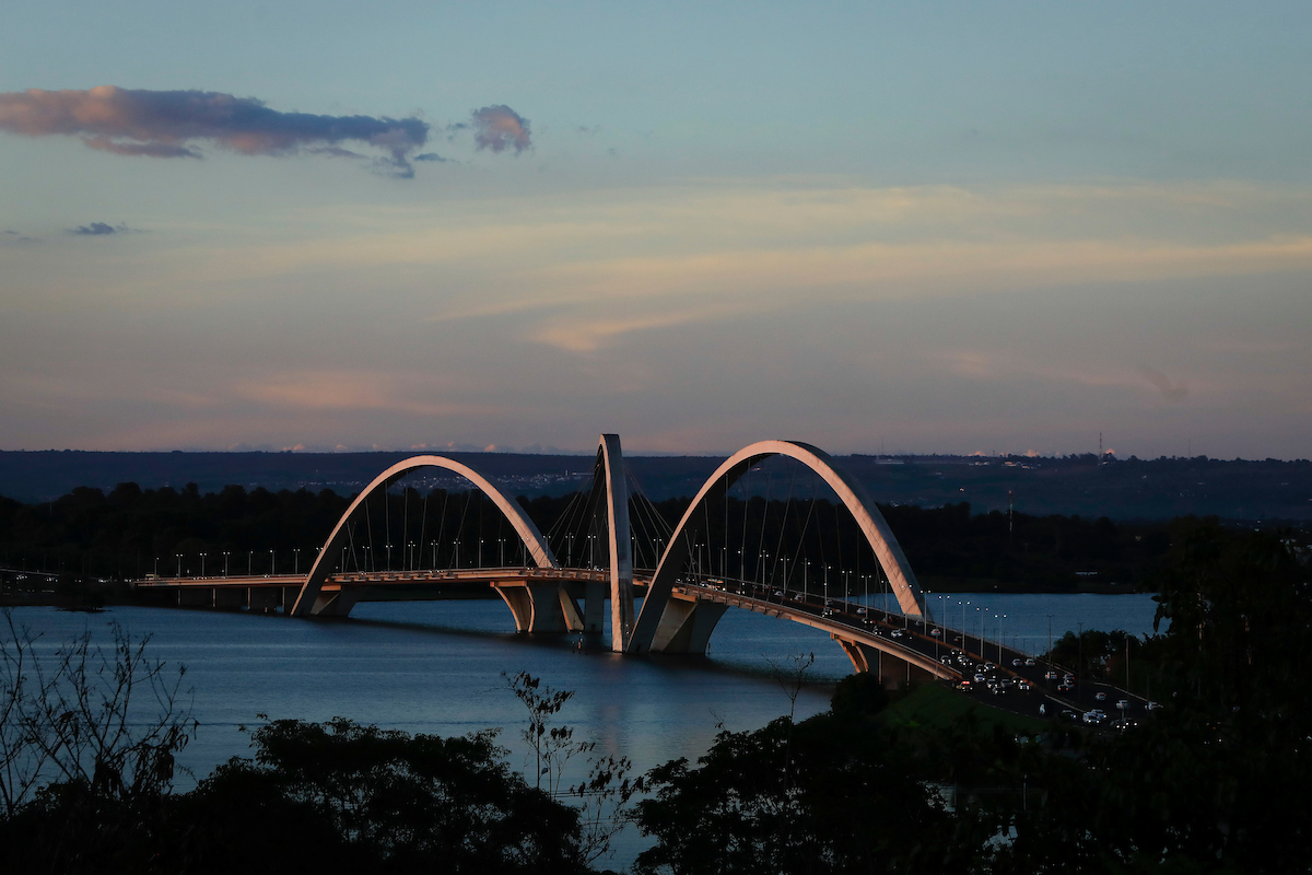 Ponte JK: Obras Causam Lentidão no Trânsito