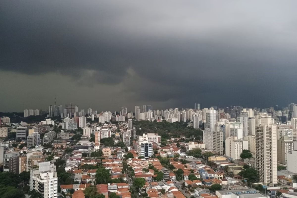 SP tem alerta para tempestades no 1º turno das eleições. Veja previsão
