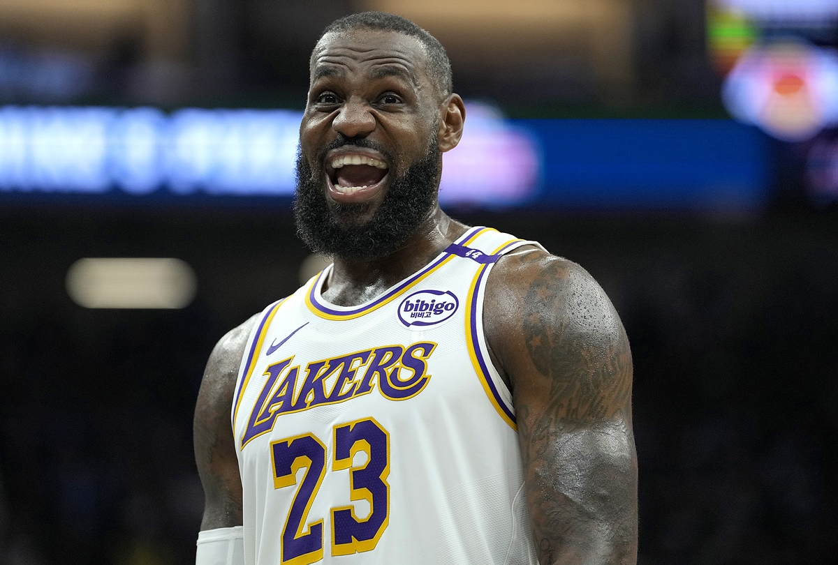 LeBron James é a nova estrela do Philadelphia 76ers