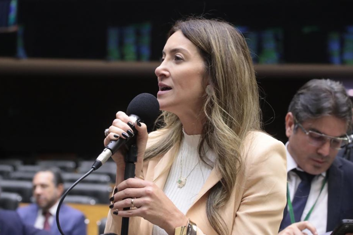 Deputada Greyce Elias