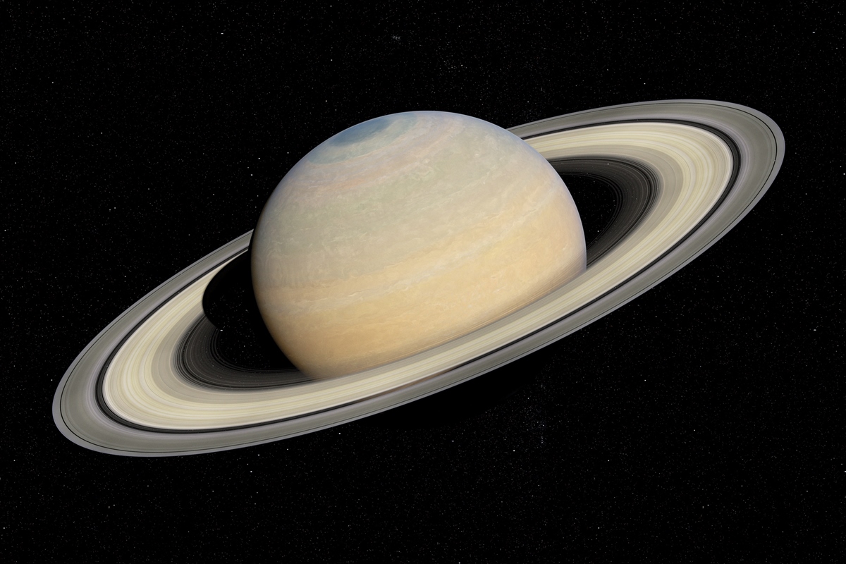 Próximo da Terra, Saturno pode ser visto no céu a olho nu nesta semana