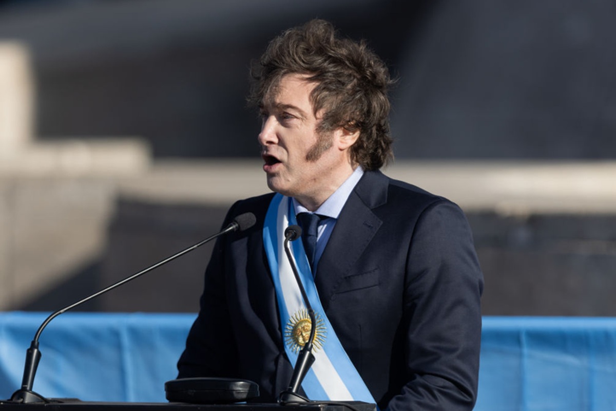 Milei Implementa Decreto Restritivo na Imigração Argentina