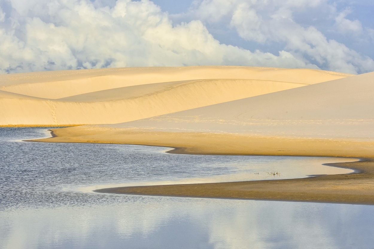 Nasa posta Lençóis Maranhenses vistos por satélite: "Deserto de água" - QTU Questões do Universo