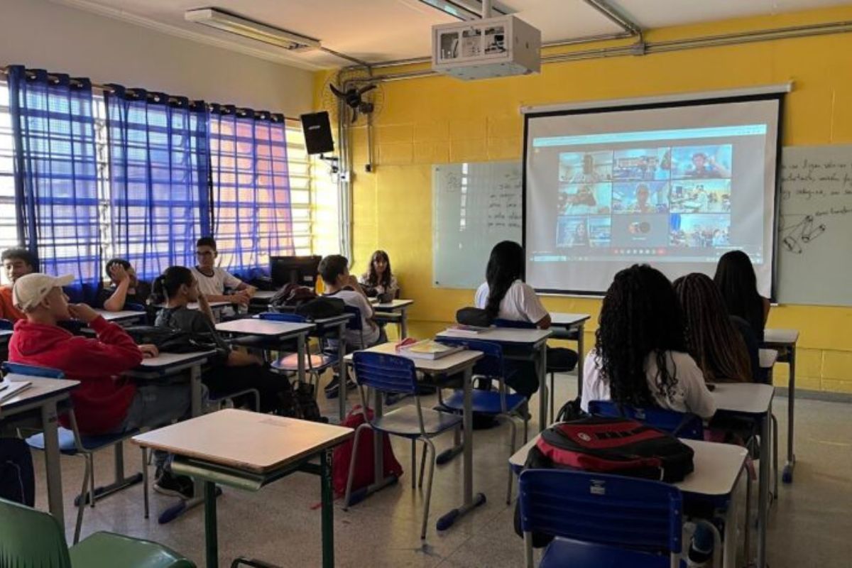 Suspensão do Edital de Terceirização Educacional em São Paulo