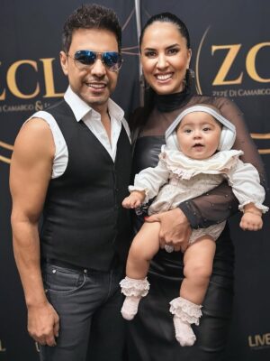 Foto colorida de Graciele Lacerda, Zezé Di Camargo e Clara - Metrópoles
