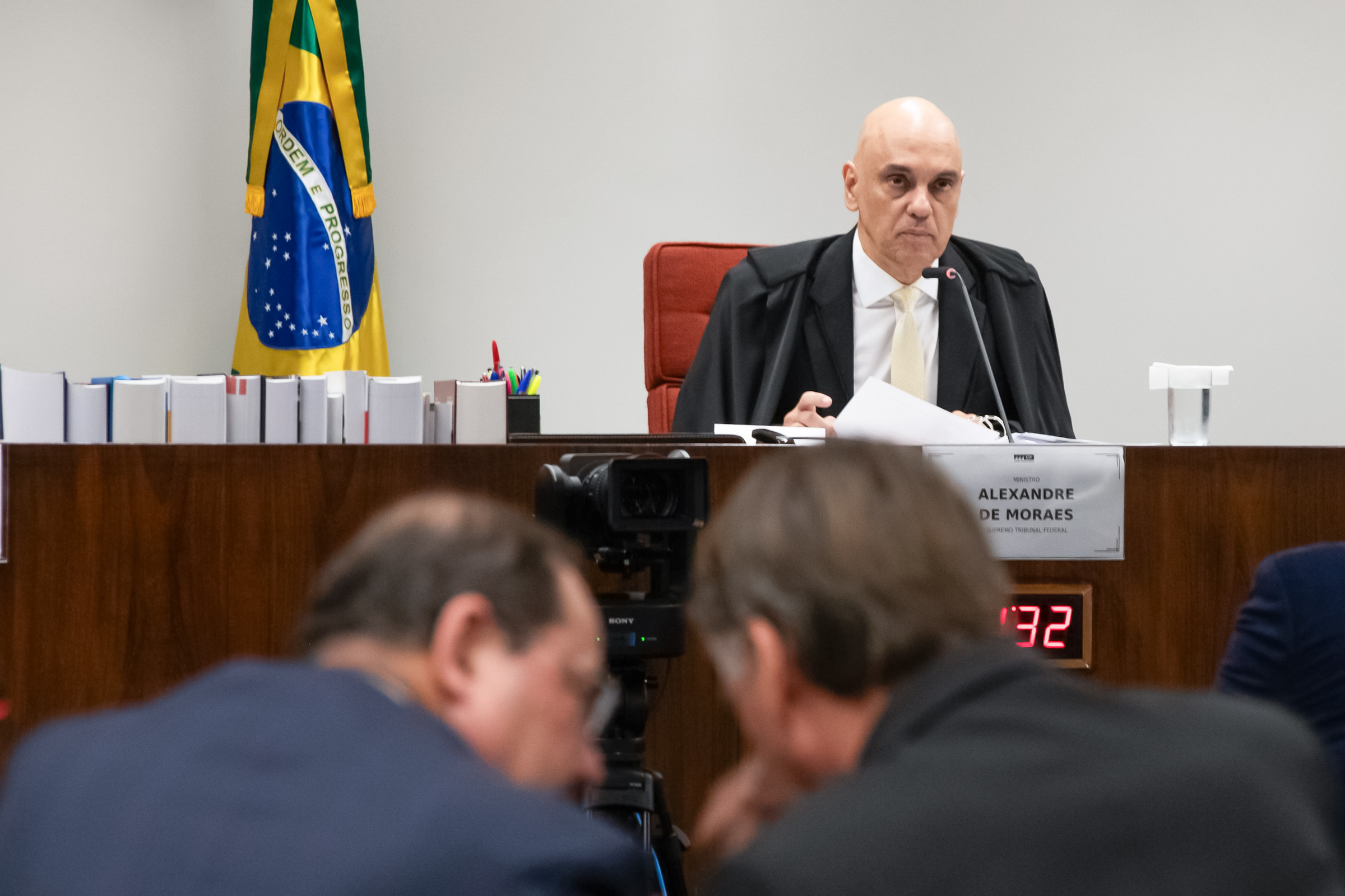 PCDF informa Moraes sobre apreensão da arma de Bolsonaro