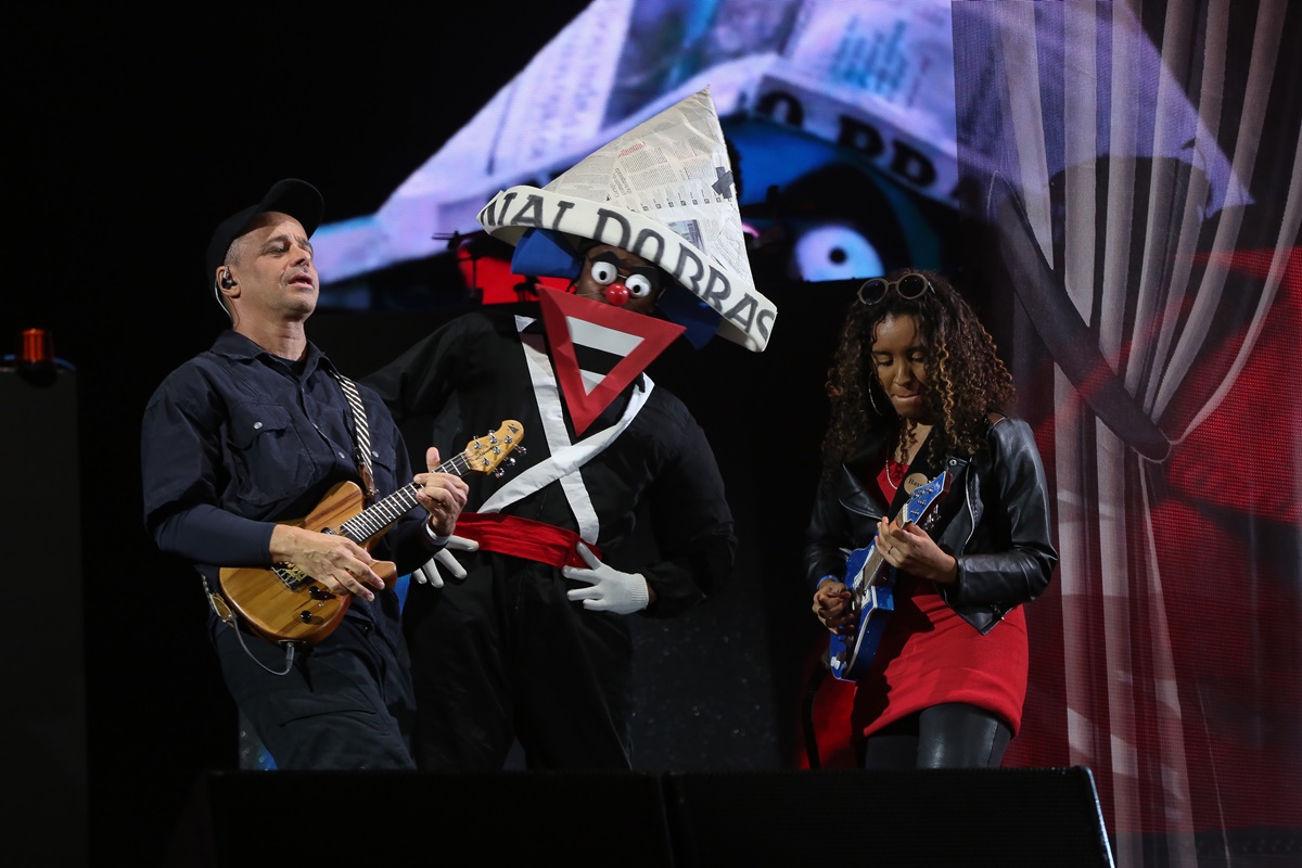 Público passa mal com spray lançado em show do Baiana System no Rock in Rio