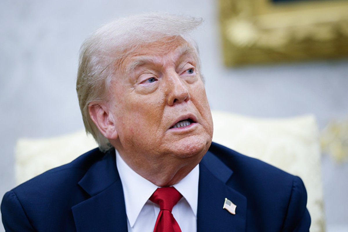 Operação Secreta: Trump Utiliza Caminhão para Embarque em Voo Após Ameaça do Irã