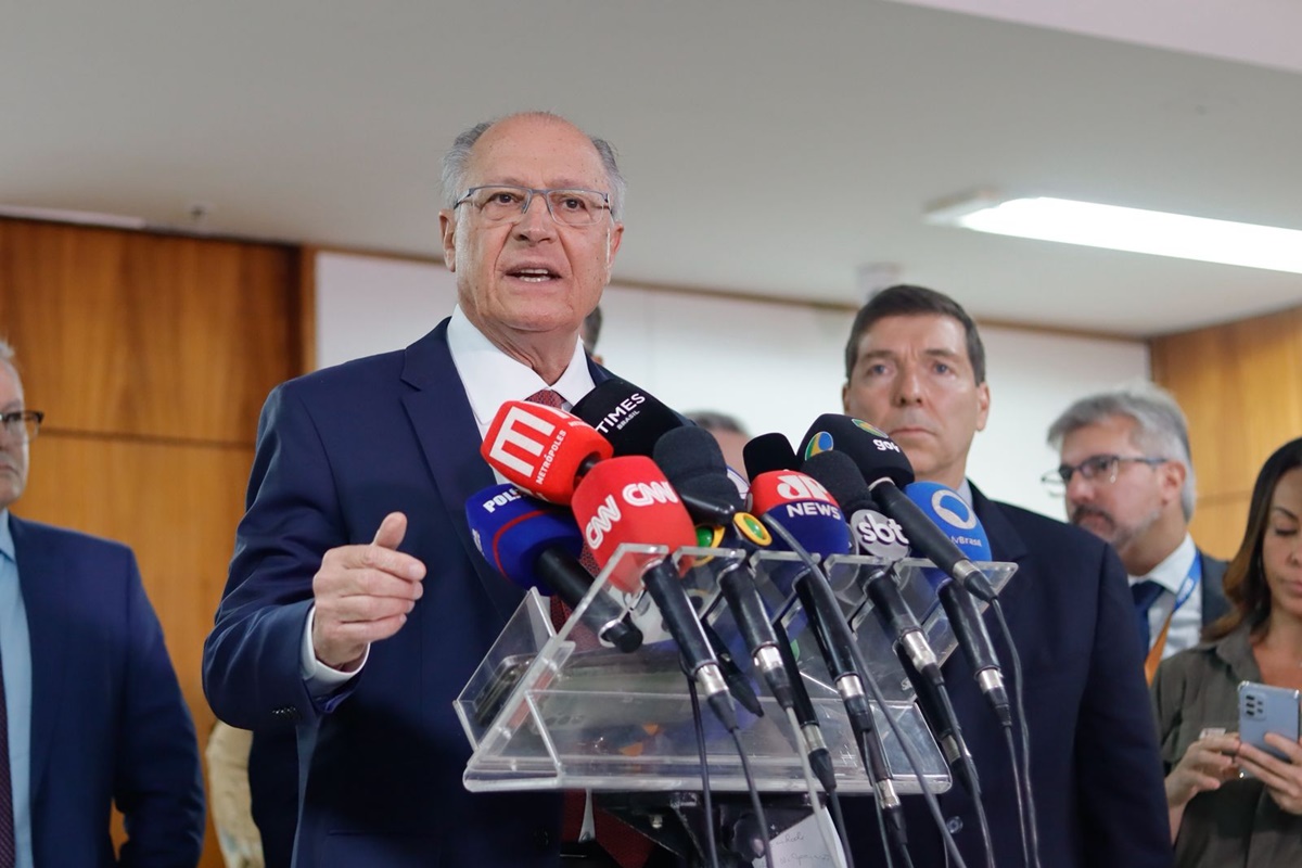Governo lançará programa de apoio a setores prejudicados pelo tarifaço