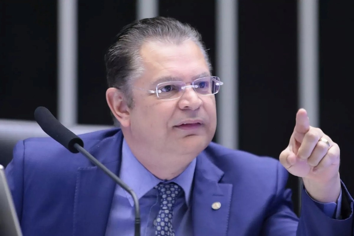 Com bancada recorde, líder do PL mira presidência da Câmara em 2027