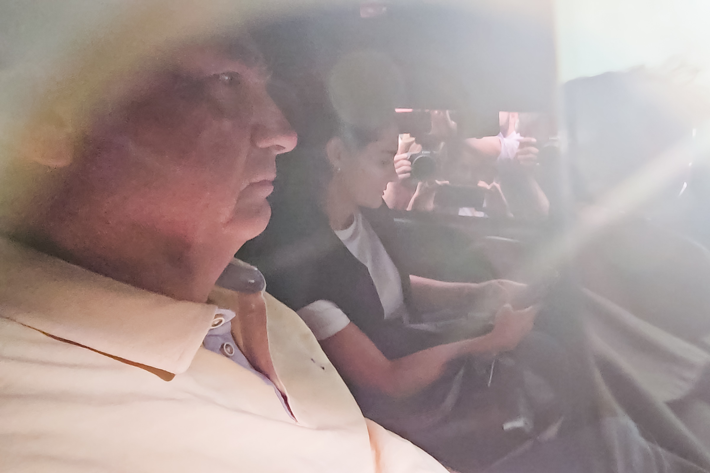 Da tornozeleira à prisão: Bolsonaro completa 1 ano com medidas restritivas, mas influência mexe com Eleições 2026 13 Bolsonaro em hospital