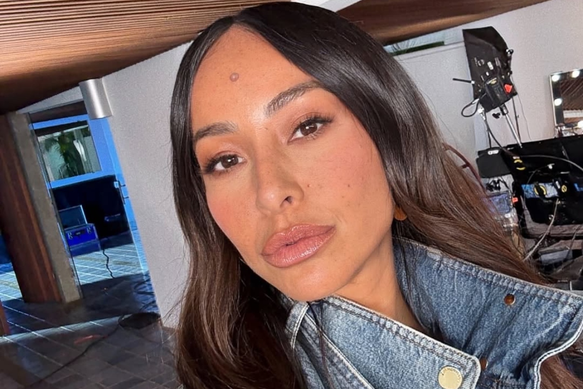 Sabrina Sato mostra rotina e barrigão de oito meses de gestação