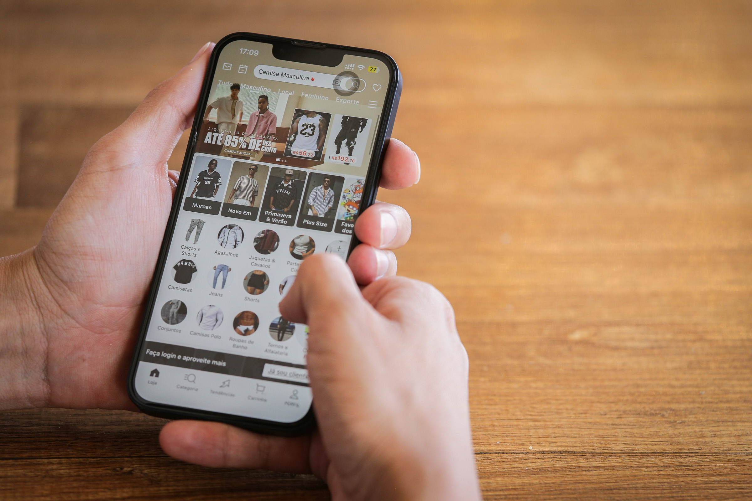 Aplicatico app Shein roupas venda comercio Metropoles