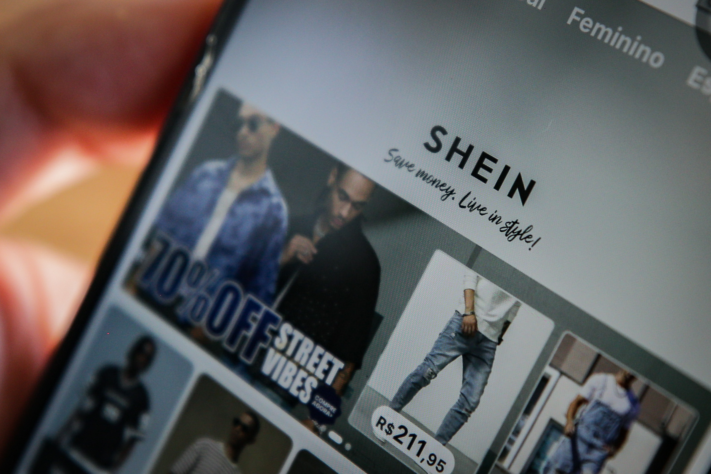 Aplicatico app Shein roupas venda comercio Metropoles