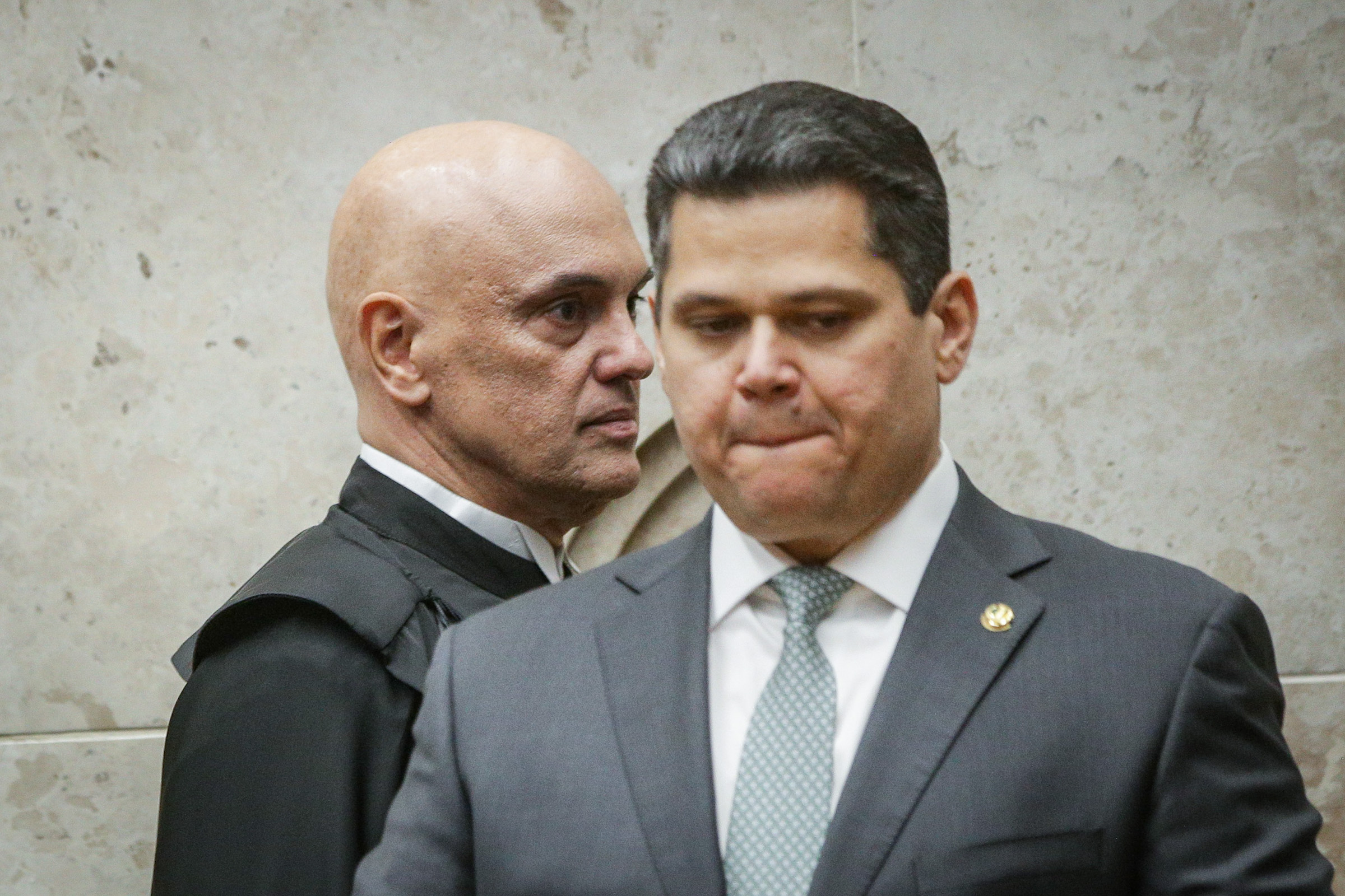Moraes acusa Mendonça de perseguir Alcolumbre: "Alvo estratégico"