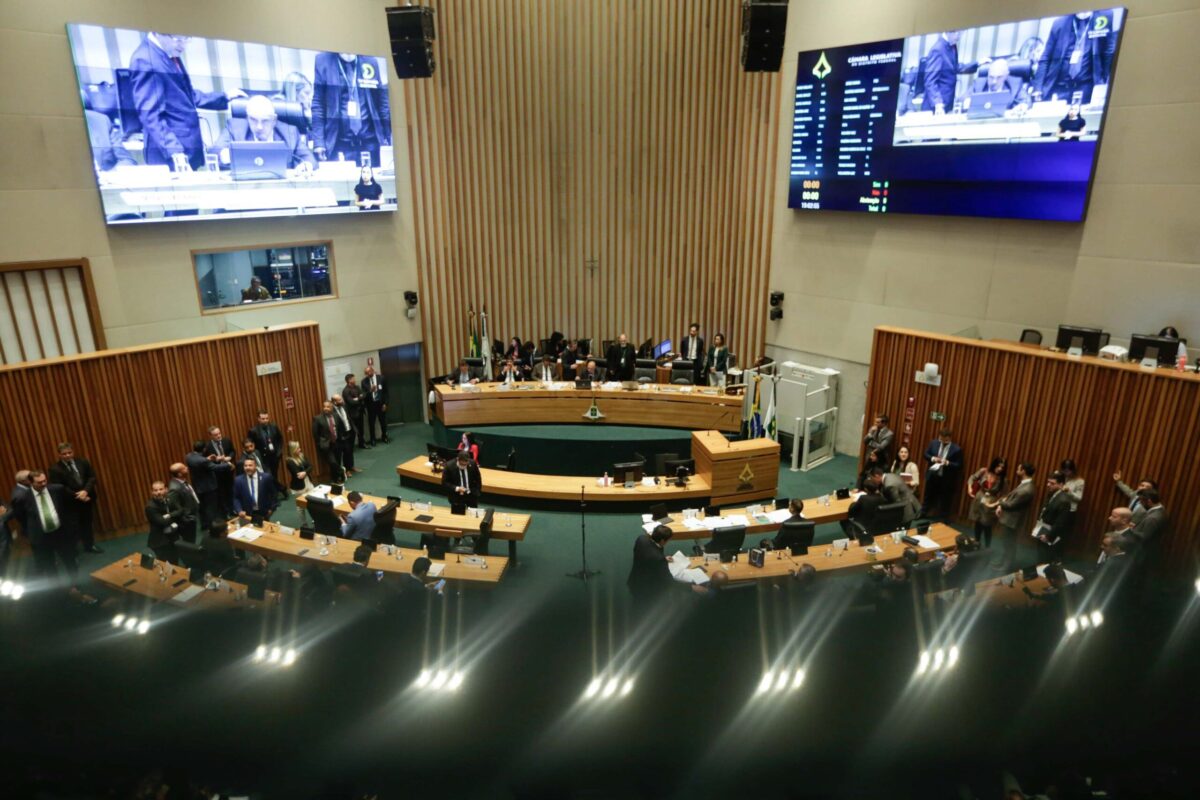Imagem vinculada ao feed original: De olho na eleição, distritais retomam atividades nesta segunda (3/8)