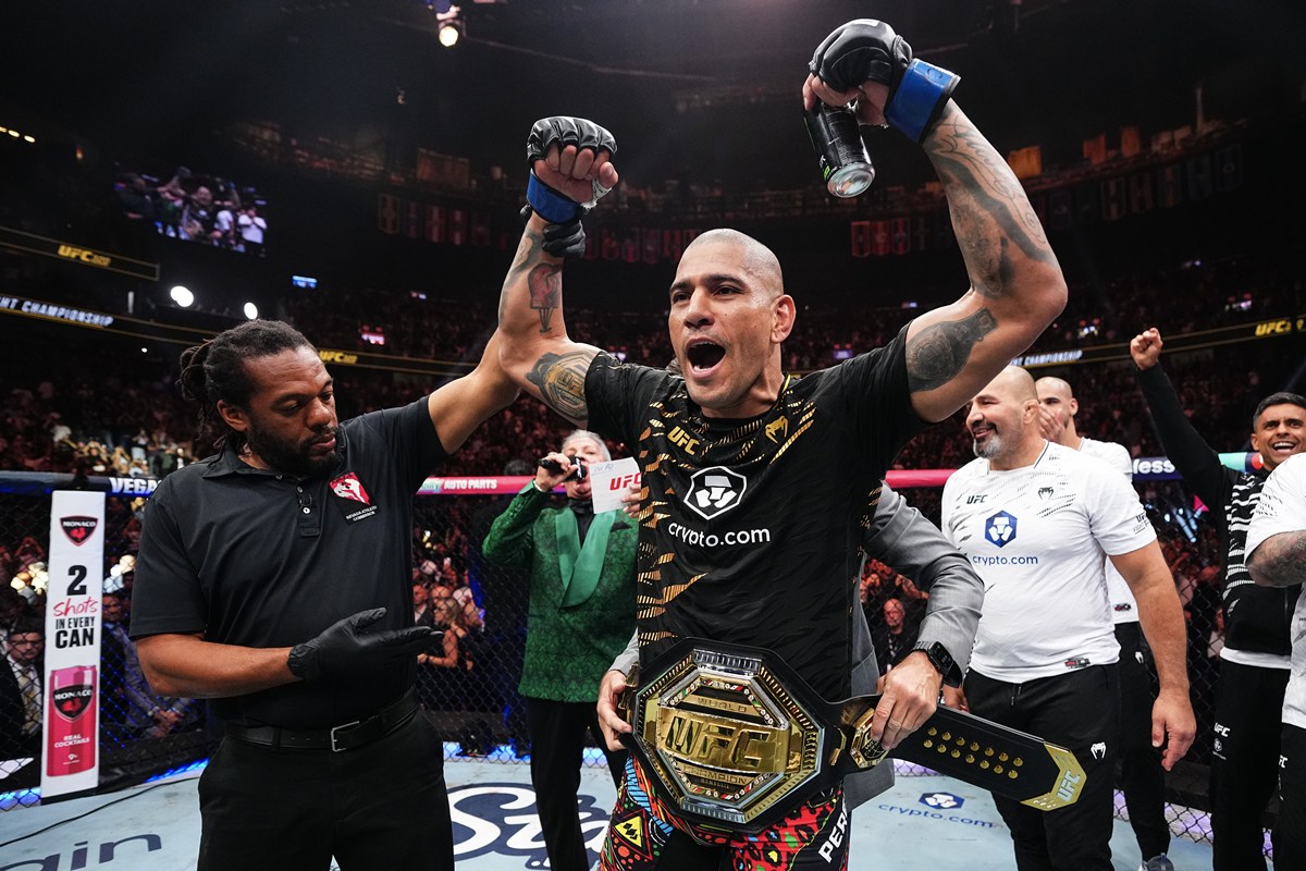 Poatan Merchlabs Discount Code Poatan brilha, derrota Ankalaev e recupera cinturão no UFC 320
