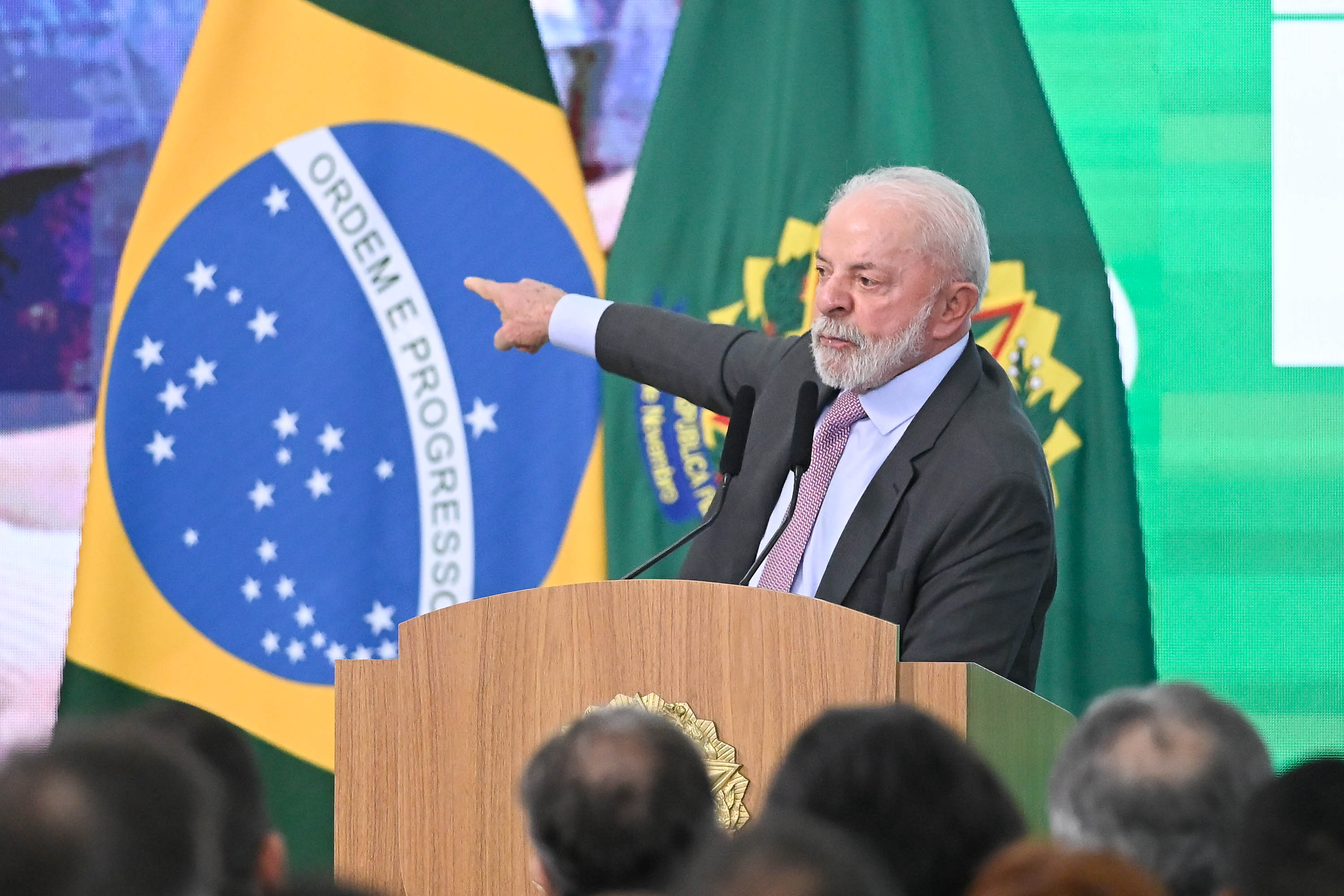 Reginaldo Lopes é o candidato do governo para liderar comissão sobre MP das Blusinhas
