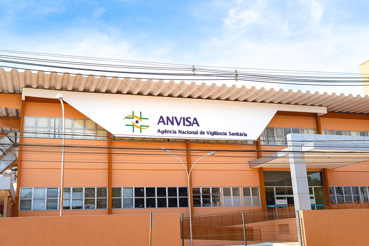 Anvisa recolhe suplementos alimentares por irregularidades sanitárias