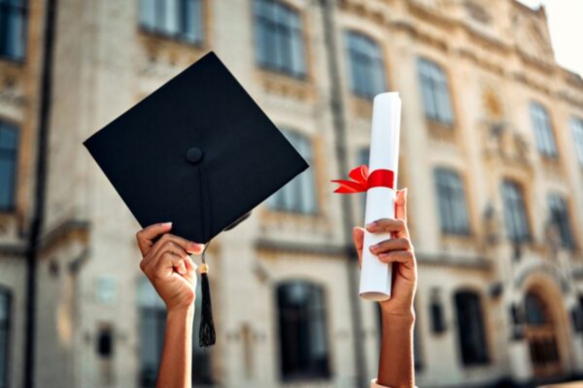 Alunos de baixa renda terão direito a formaturas sem custos. Entenda