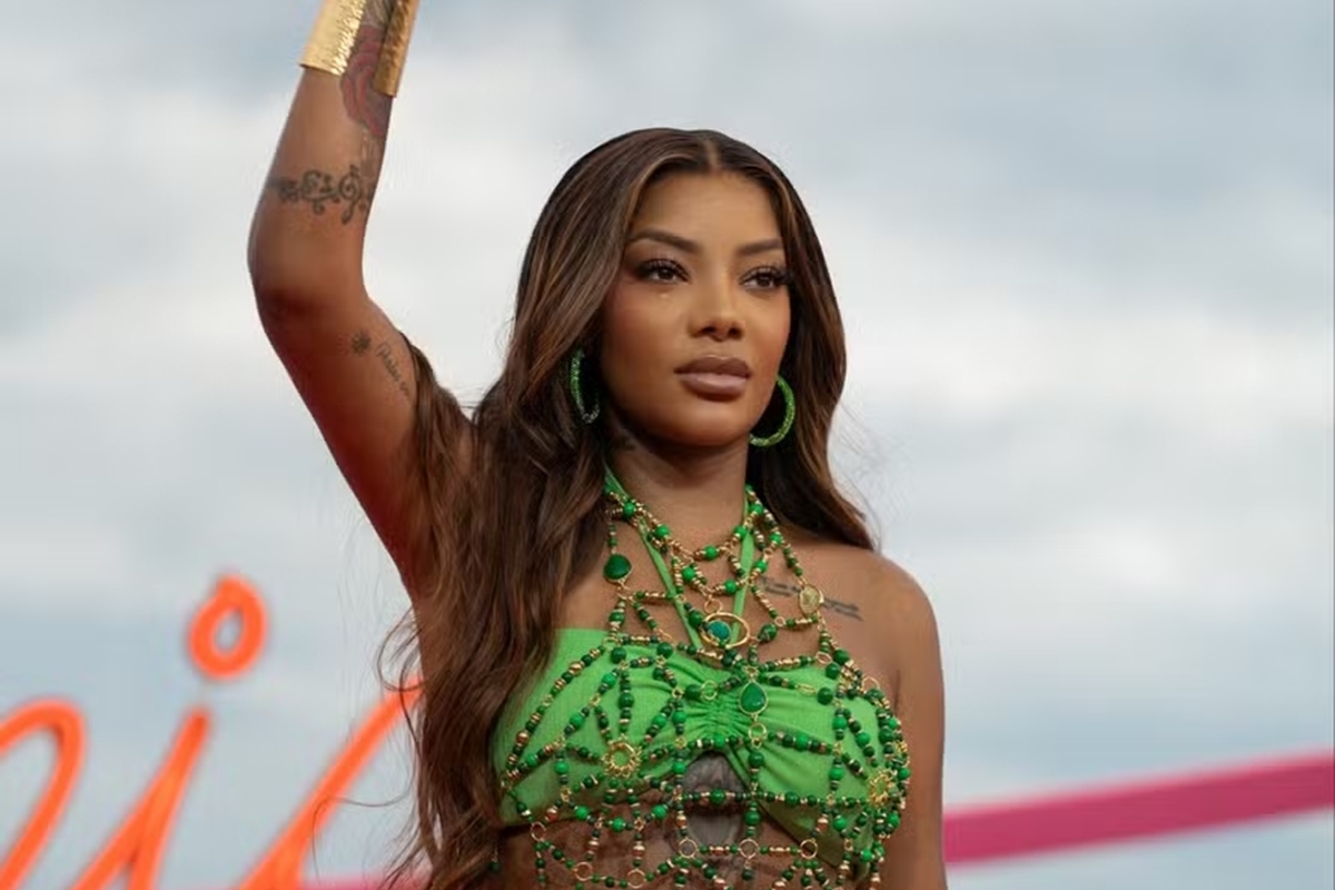 Ludmilla processa Latam após cancelamento de voo e gasto de R$ 32 mil - Foto