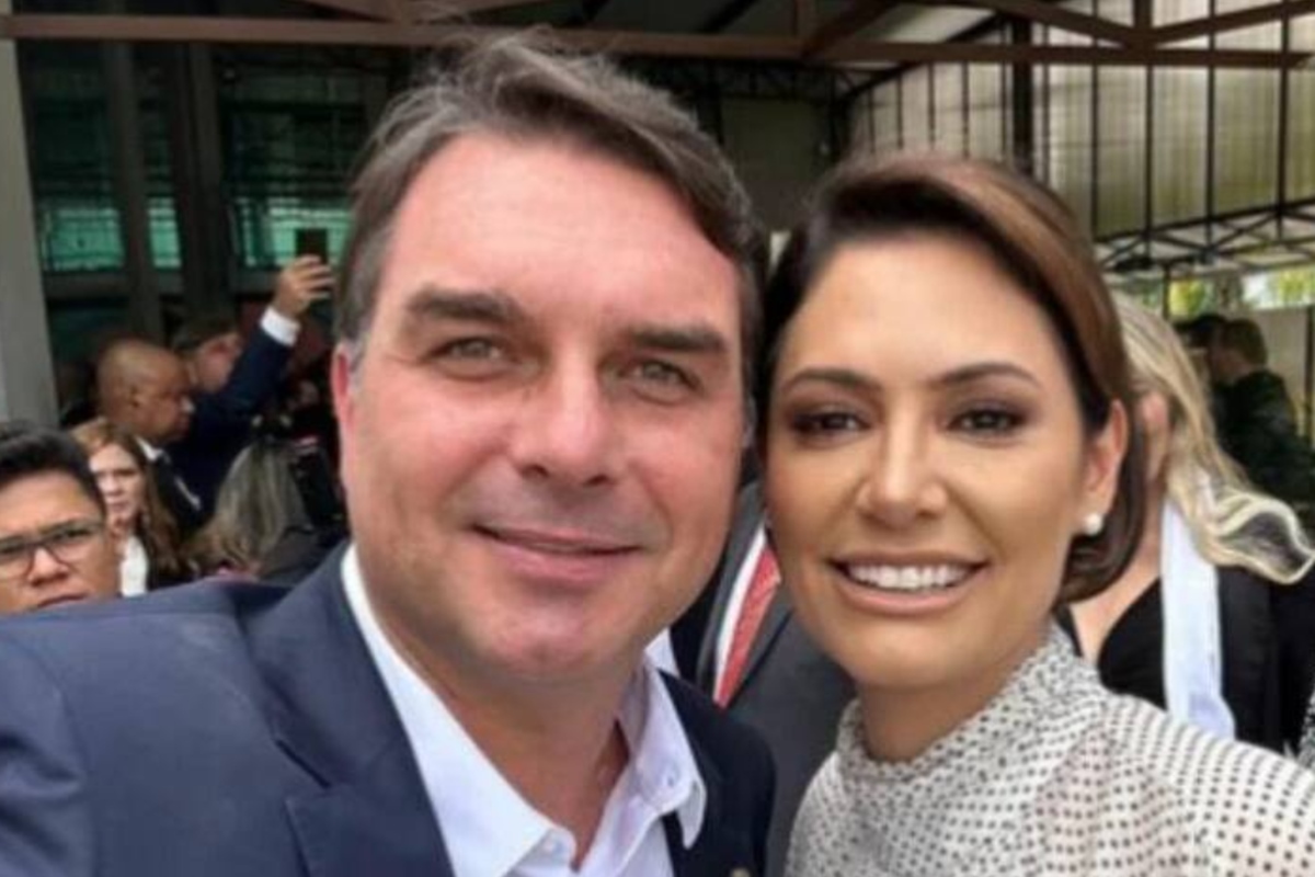 Flávio Bolsonaro e Michelle Bolsonaro