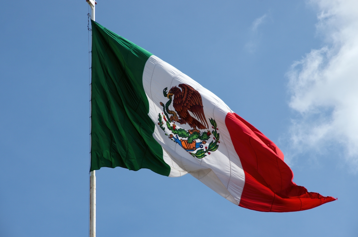 Imagem colorida da bandeira do México - Metrópoles