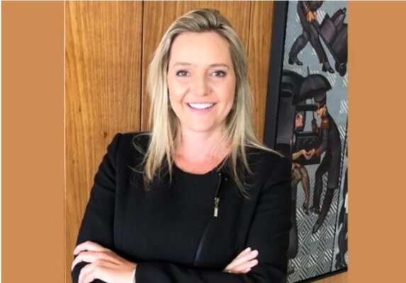 Imagem colorida de Mariangela Fialek - Metrópoles