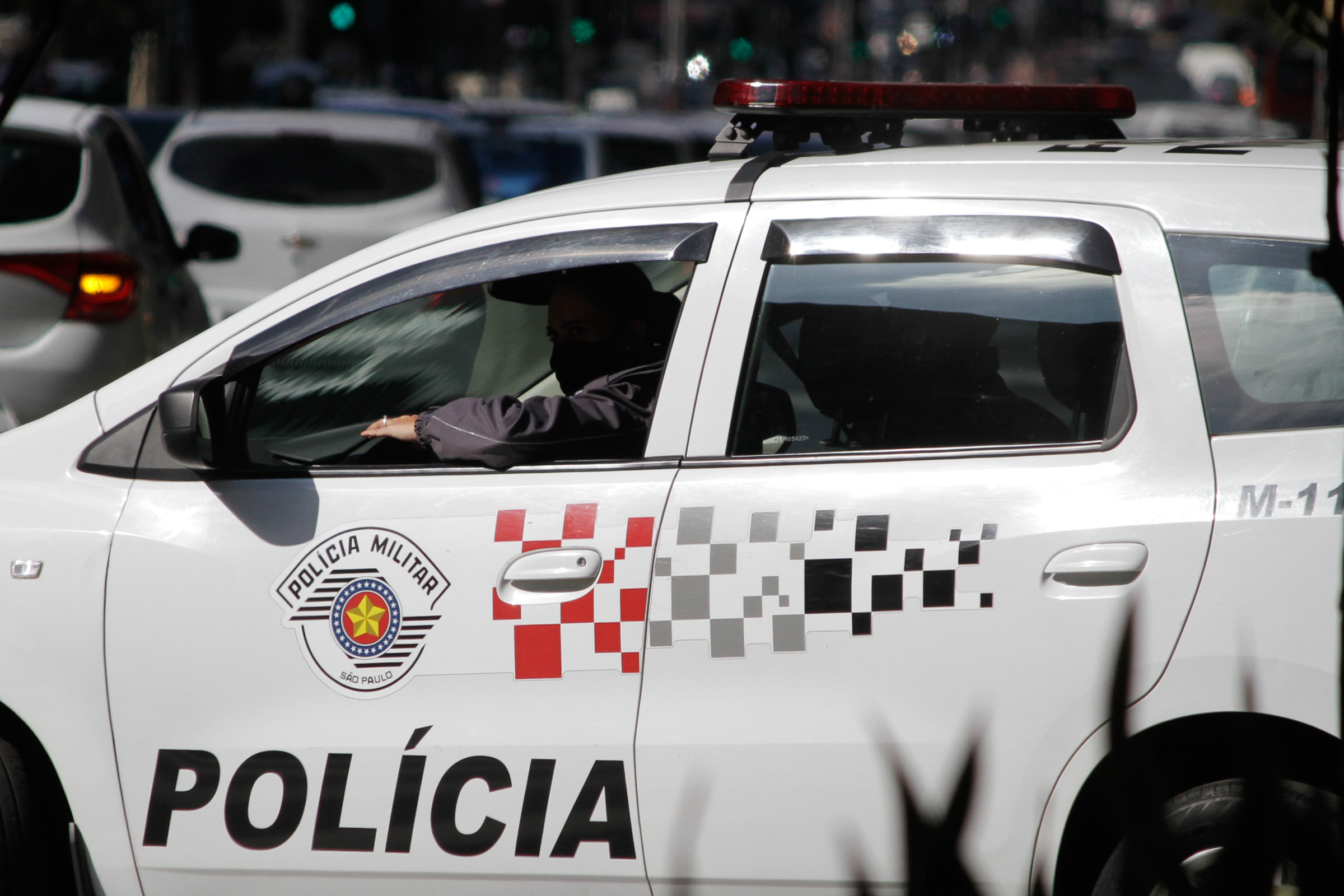 Quatro são presos após roubo milionário a casa com joias em SP