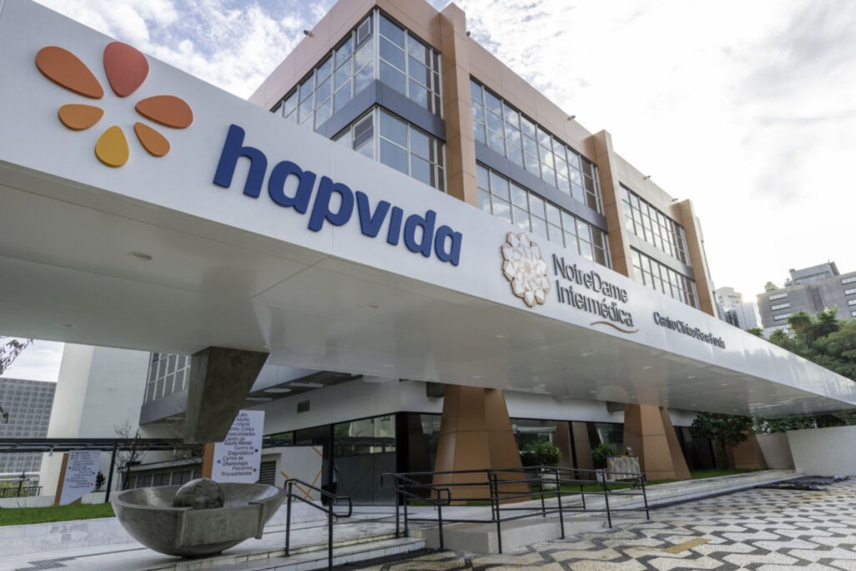 Hapvida: ANS investiga aumento ou rescisão de até 1 milhão de planos - QTU Questões do Universo