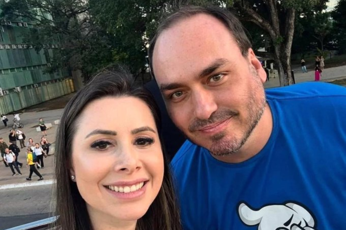 Imagem vinculada ao feed original: PL confirma Carlos Bolsonaro e Carol De Toni para o Senado em SC