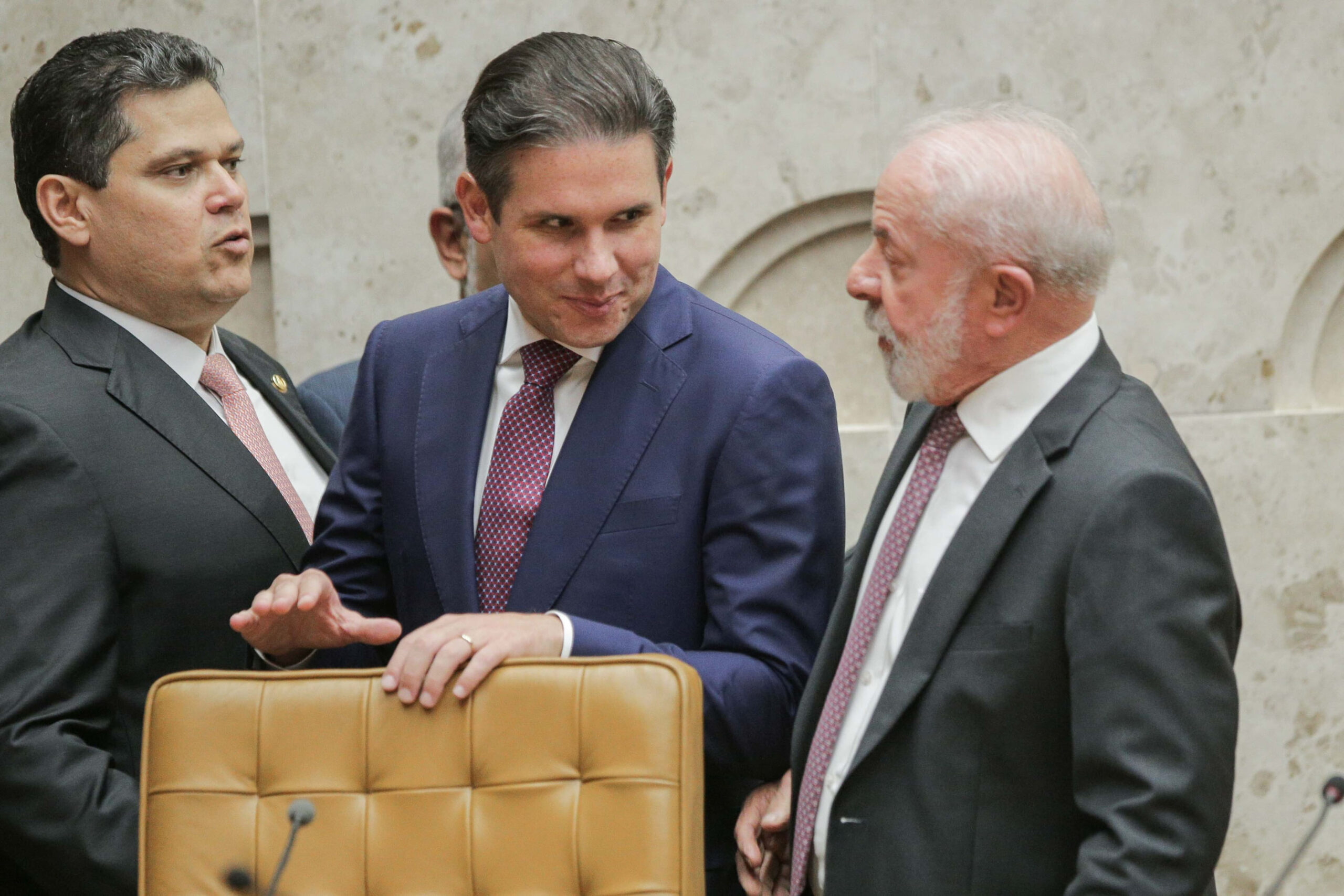 Motta vota PL da 6x1 nesta terça e empurra debate para Alcolumbre