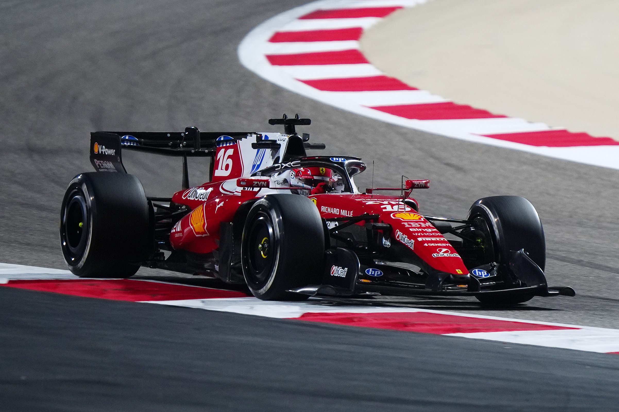 F1: Leclerc terá punição no grid do GP do Azerbaijão por troca de motor