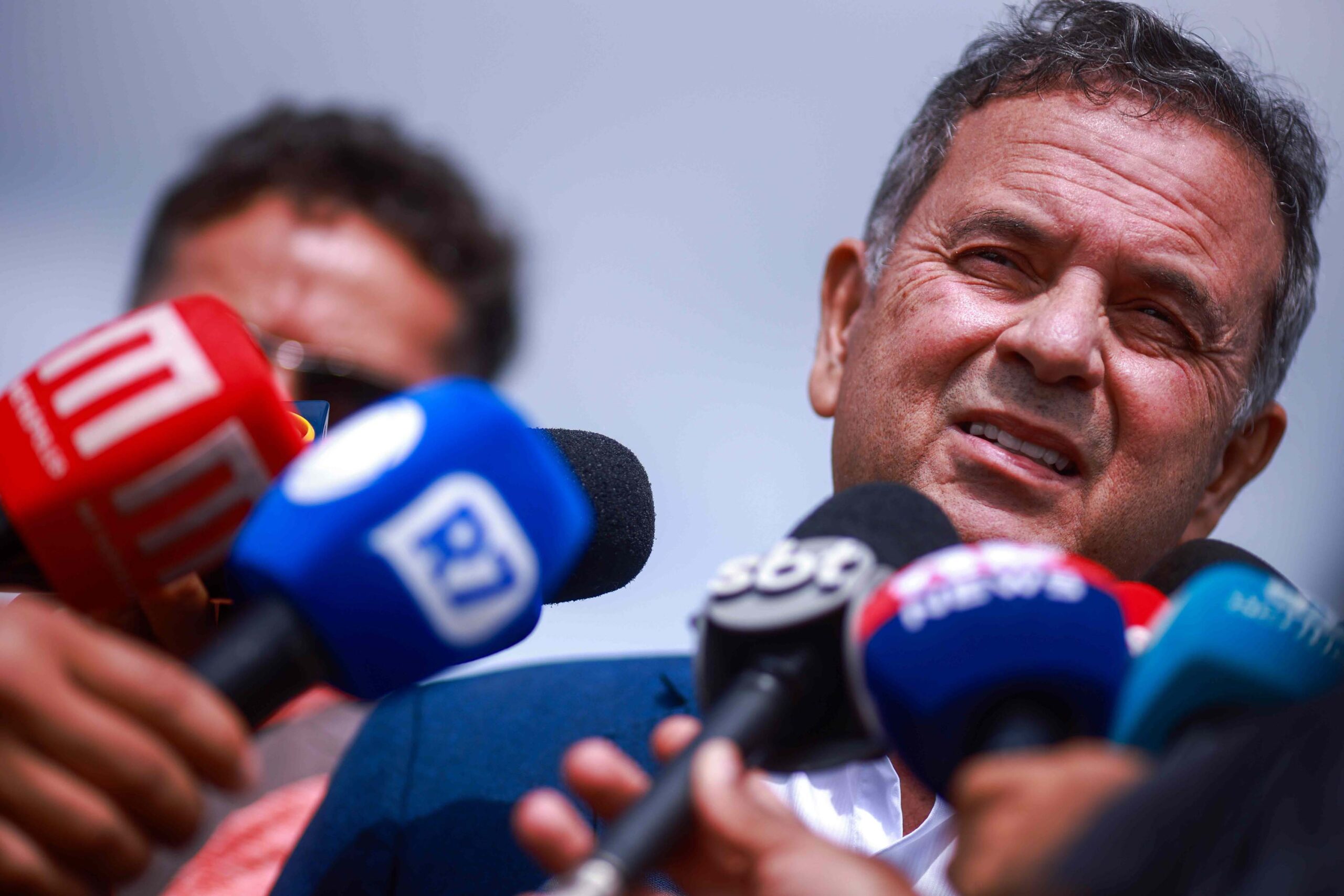 Marinho vê Flávio abaixo de 2022 no Sudeste e vitória de Lula no Nordeste - QTU Questões do Universo