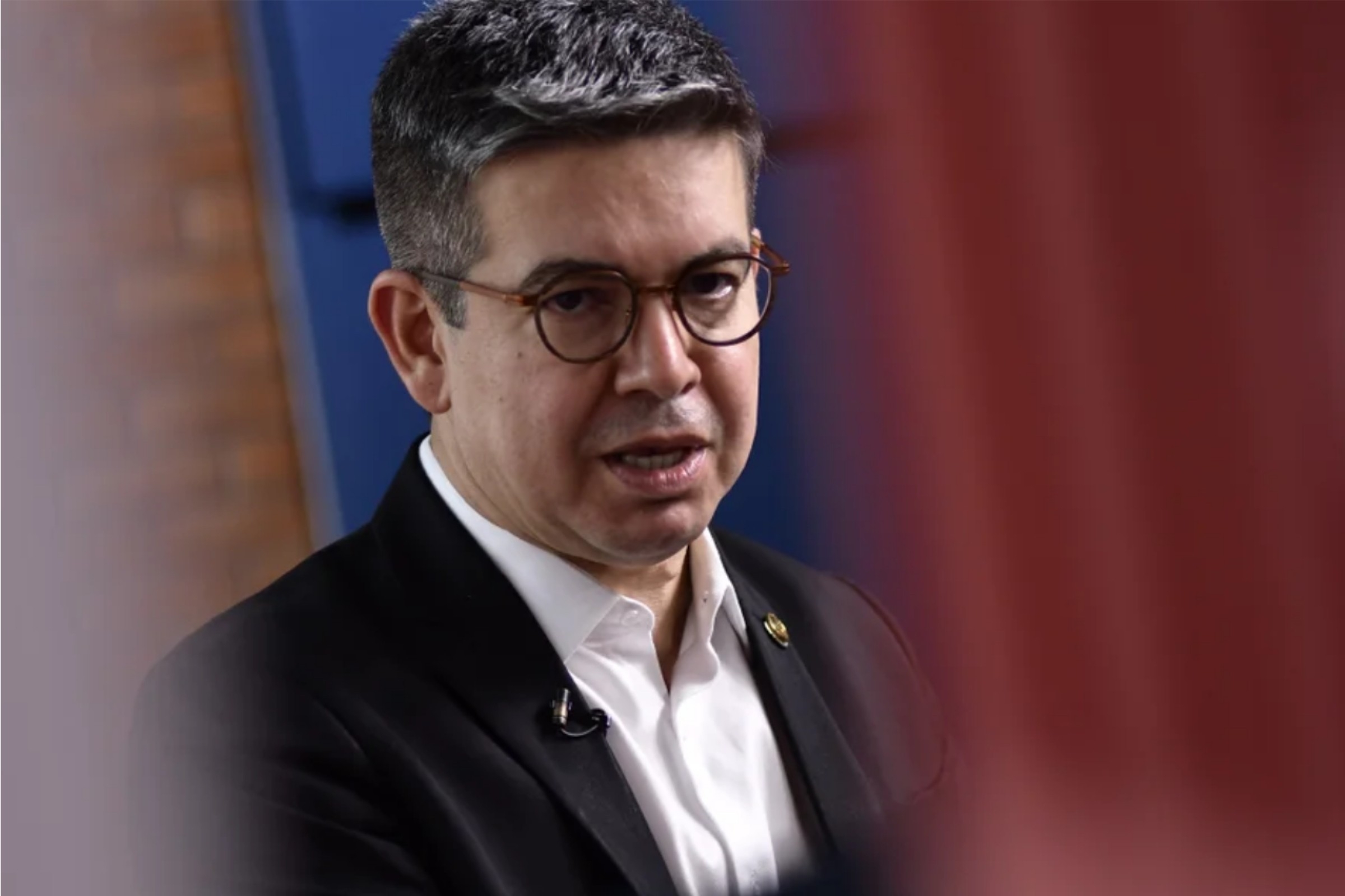 Bancada do PT leva denúncia contra Flávio ao Comitê de Ética do Senado